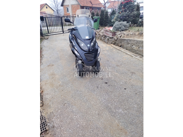 Piaggio Mp3 250
