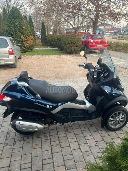 Piaggio MP3 LT B kategorija