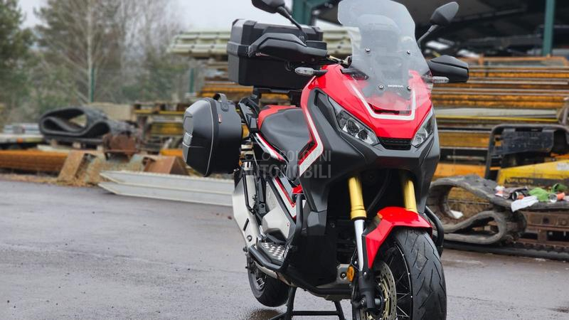 Honda x adv 750