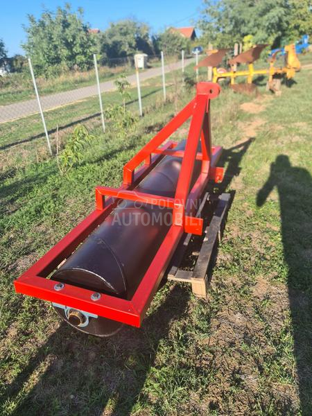 Efe Valjal 2m i 2.5m