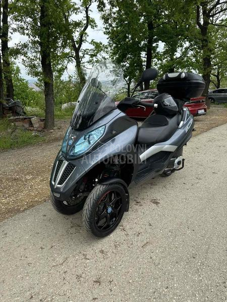 Piaggio MP3 Lt 300 B kategorija