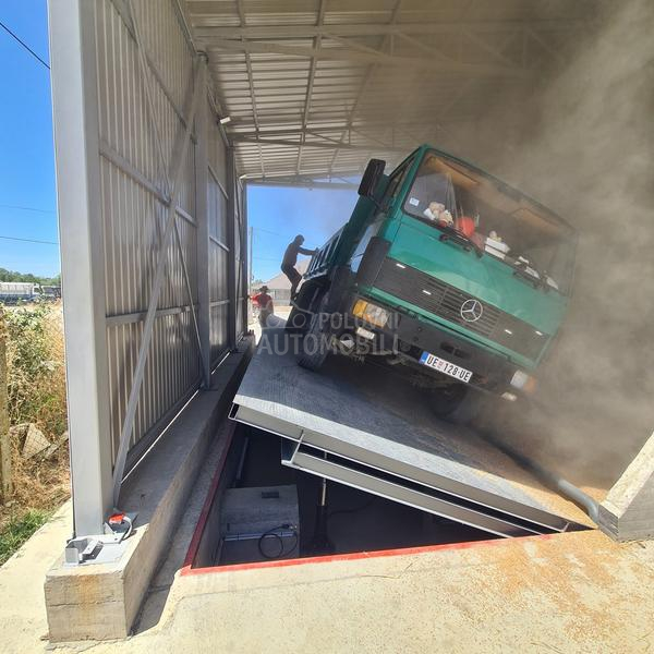 Mercedes Benz 1620 kiper