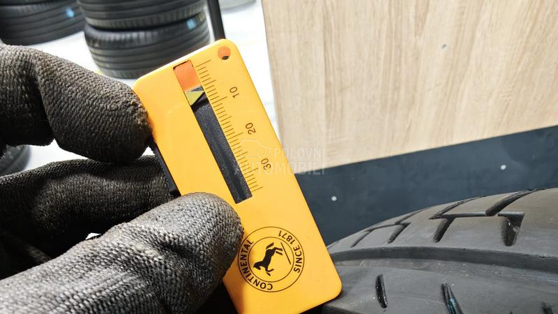 Continental 205/40 R18 Letnja