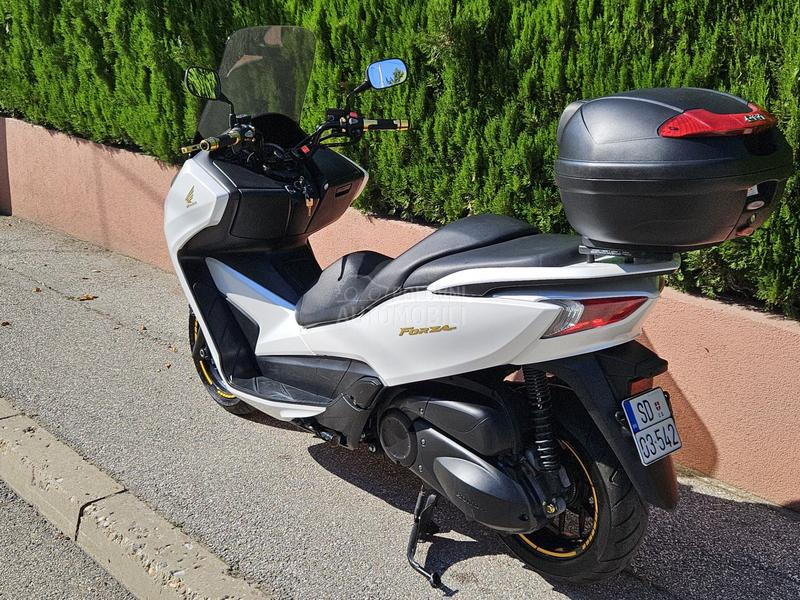 Honda forza