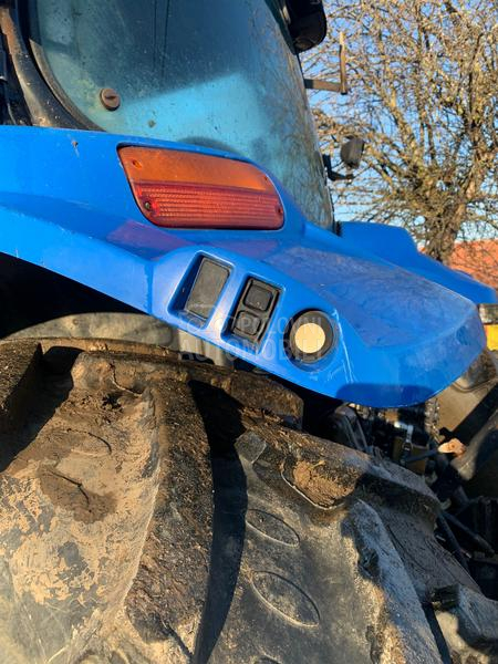 New Holland TS 125 A