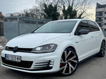 Volkswagen Golf 7 2.0TDI/DSG/T0P