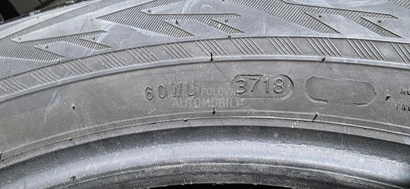 Nokian 235/55 R19 Zimska