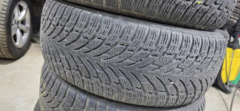 Nokian 235/55 R19 Zimska