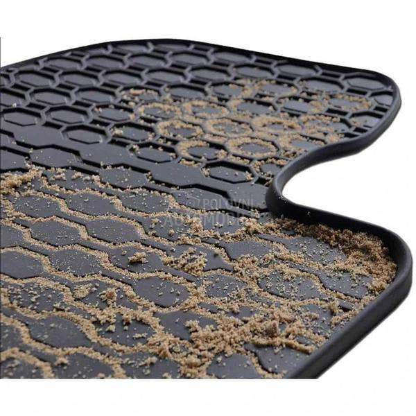 Tipske gumene patosnice