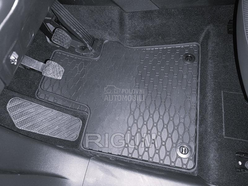 Tipske gumene patosnice