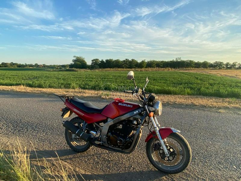 Suzuki gs500e