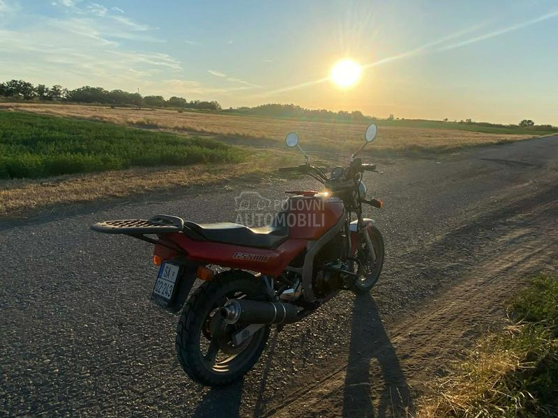 Suzuki gs500e