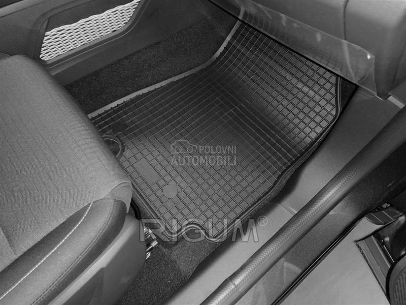 Tipske gumene patosnice