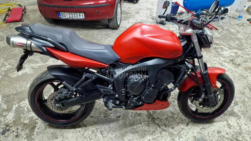 Yamaha FZ6