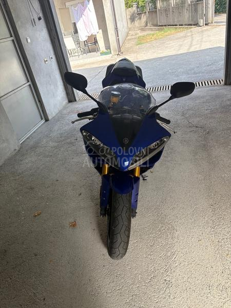 Yamaha R1