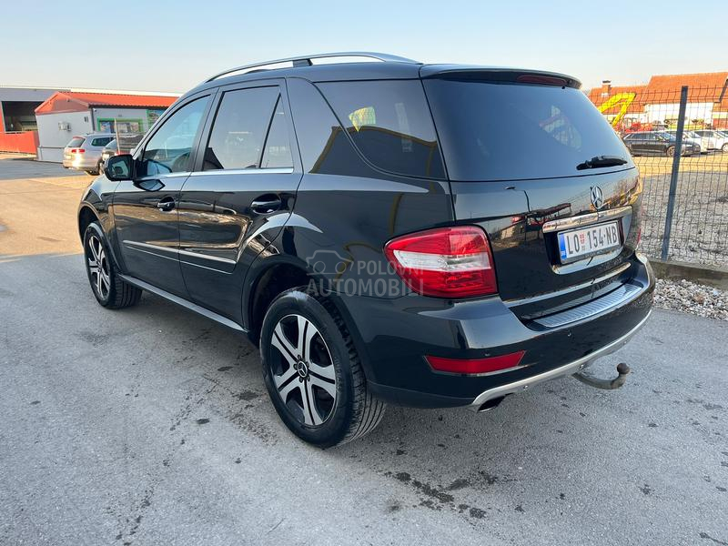 Mercedes Benz ML 320 