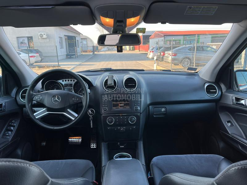 Mercedes Benz ML 320 