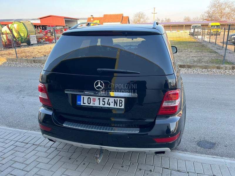 Mercedes Benz ML 320 