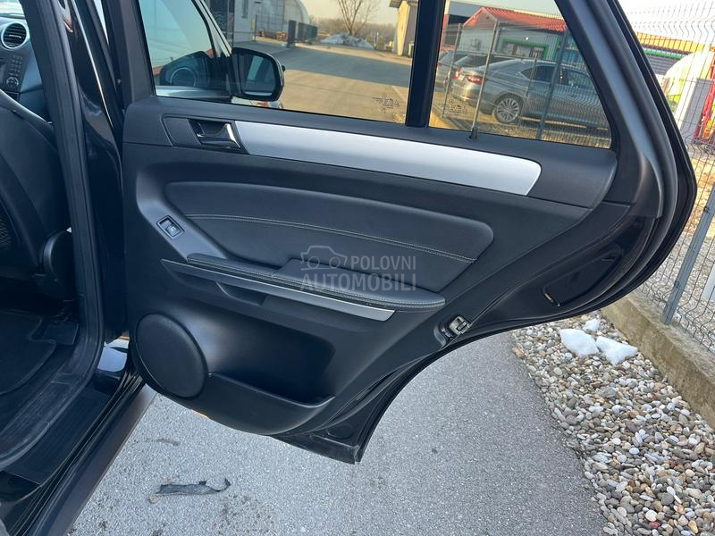 Mercedes Benz ML 320 