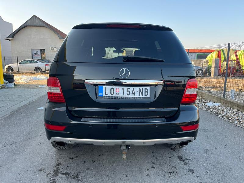 Mercedes Benz ML 320 