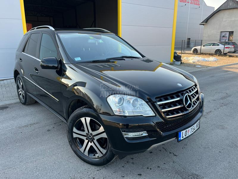 Mercedes Benz ML 320 