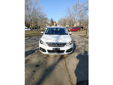 Peugeot 308 1.2i STT