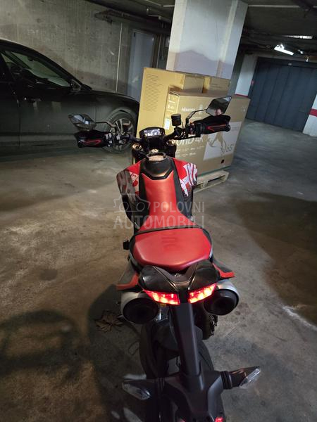 Ducati HYPERMOTARD