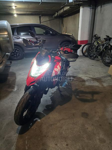 Ducati HYPERMOTARD
