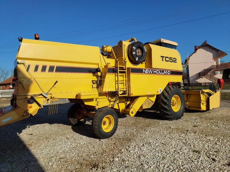 New Holland TC 52