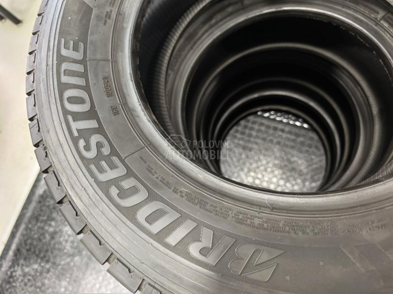 Bridgestone 235/65 R16 Letnja