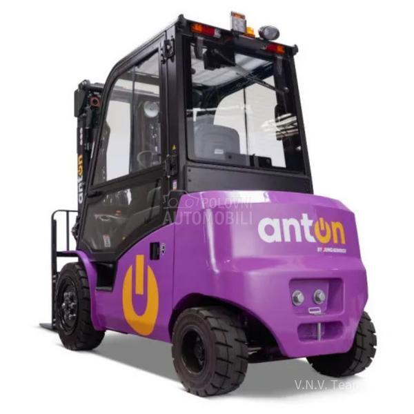 Jungheinrich AntOn CBH 3.0t 3300mm