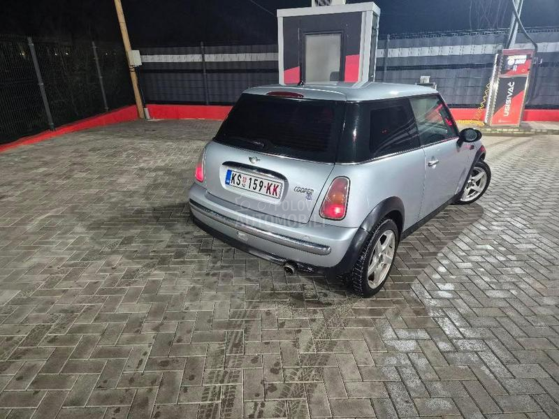 MINI Cooper 1.6