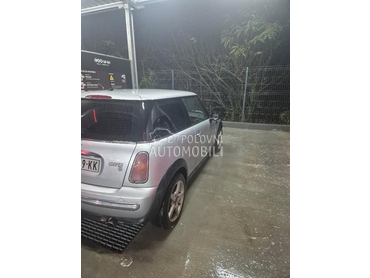 MINI Cooper 1.6