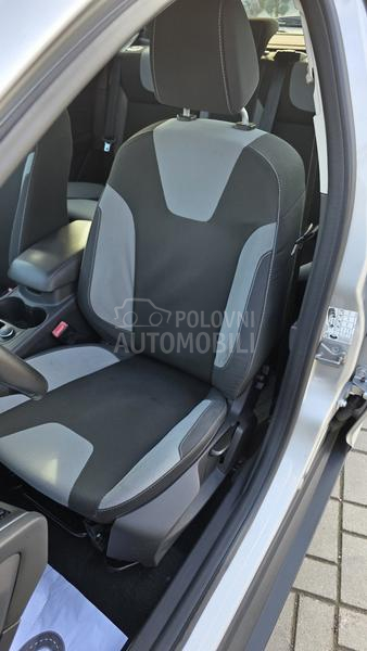 Ford Focus 1.6 TITANIUM