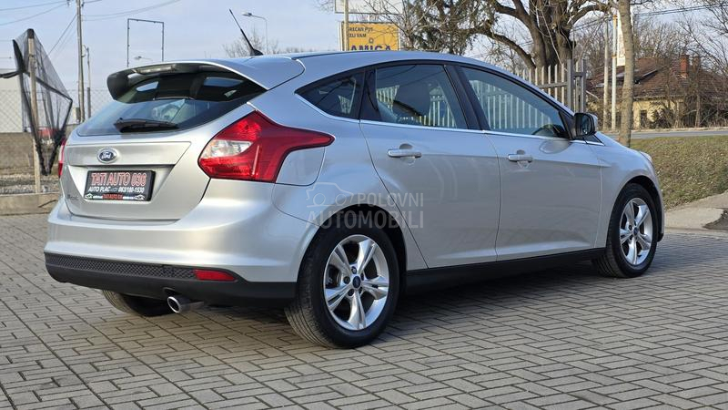 Ford Focus 1.6 TITANIUM