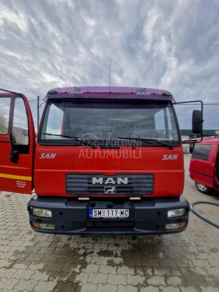 MAN le 8 220