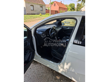 Mercedes Benz B 180 