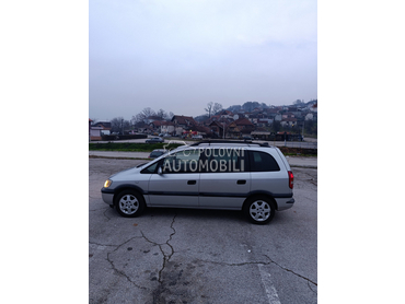 Opel Zafira DTL16v