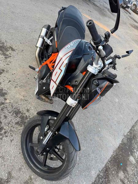 KTM 690 DUKE
