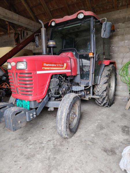 Mahindra 575