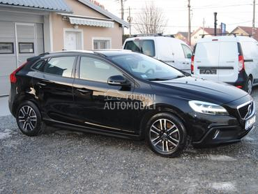 Volvo V40 2,0 D CROSS COUNTRY