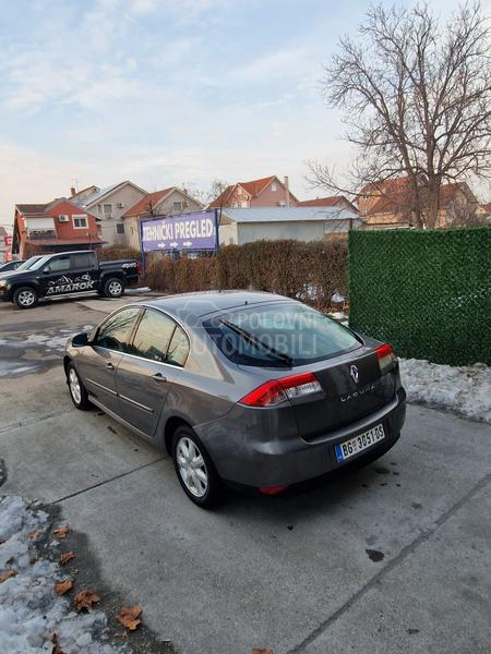Renault Laguna BAS DOBRA