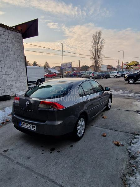 Renault Laguna BAS DOBRA