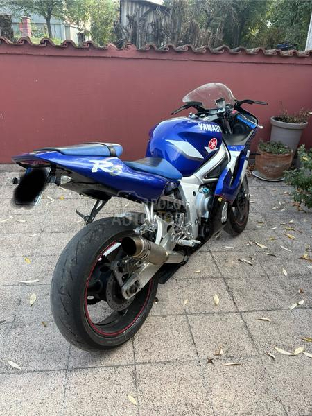 Yamaha R6