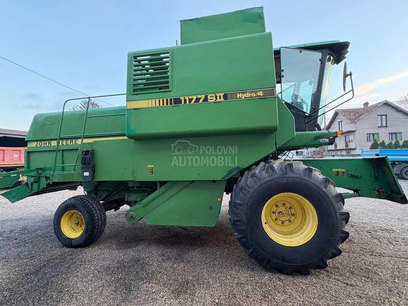 John Deere 1177