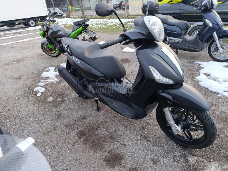 Piaggio Beverly 350