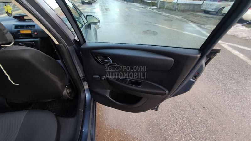 Citroen C4 OČUVAN