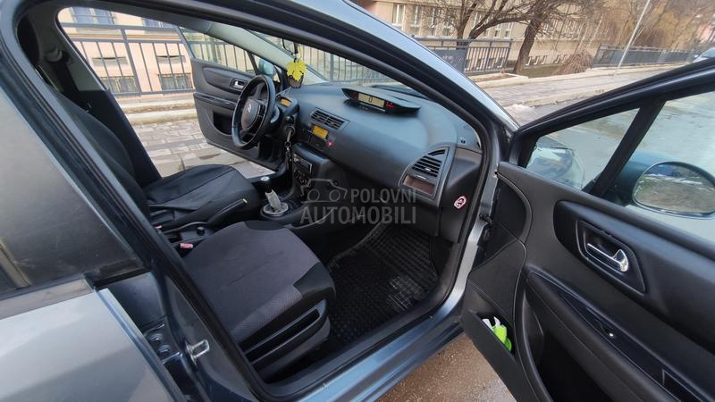 Citroen C4 OČUVAN