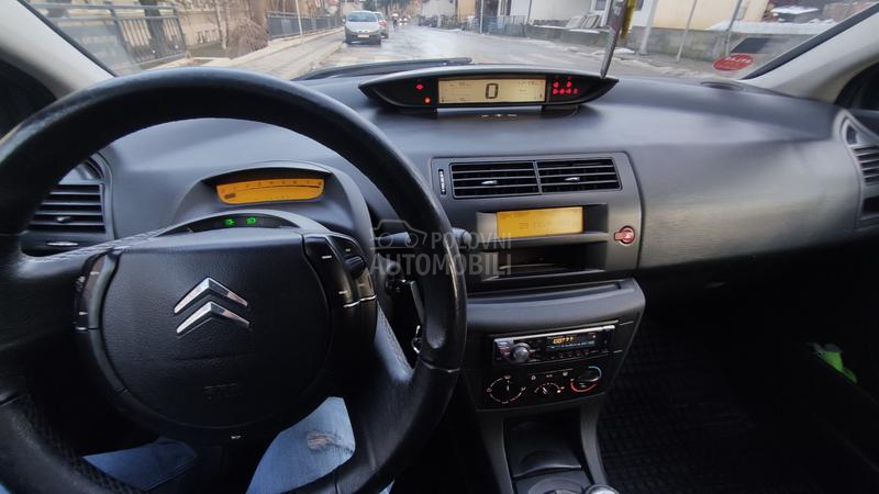 Citroen C4 OČUVAN