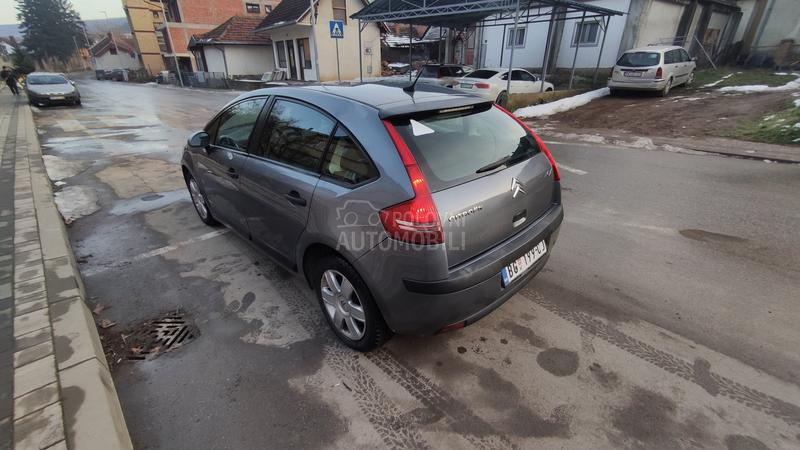 Citroen C4 OČUVAN
